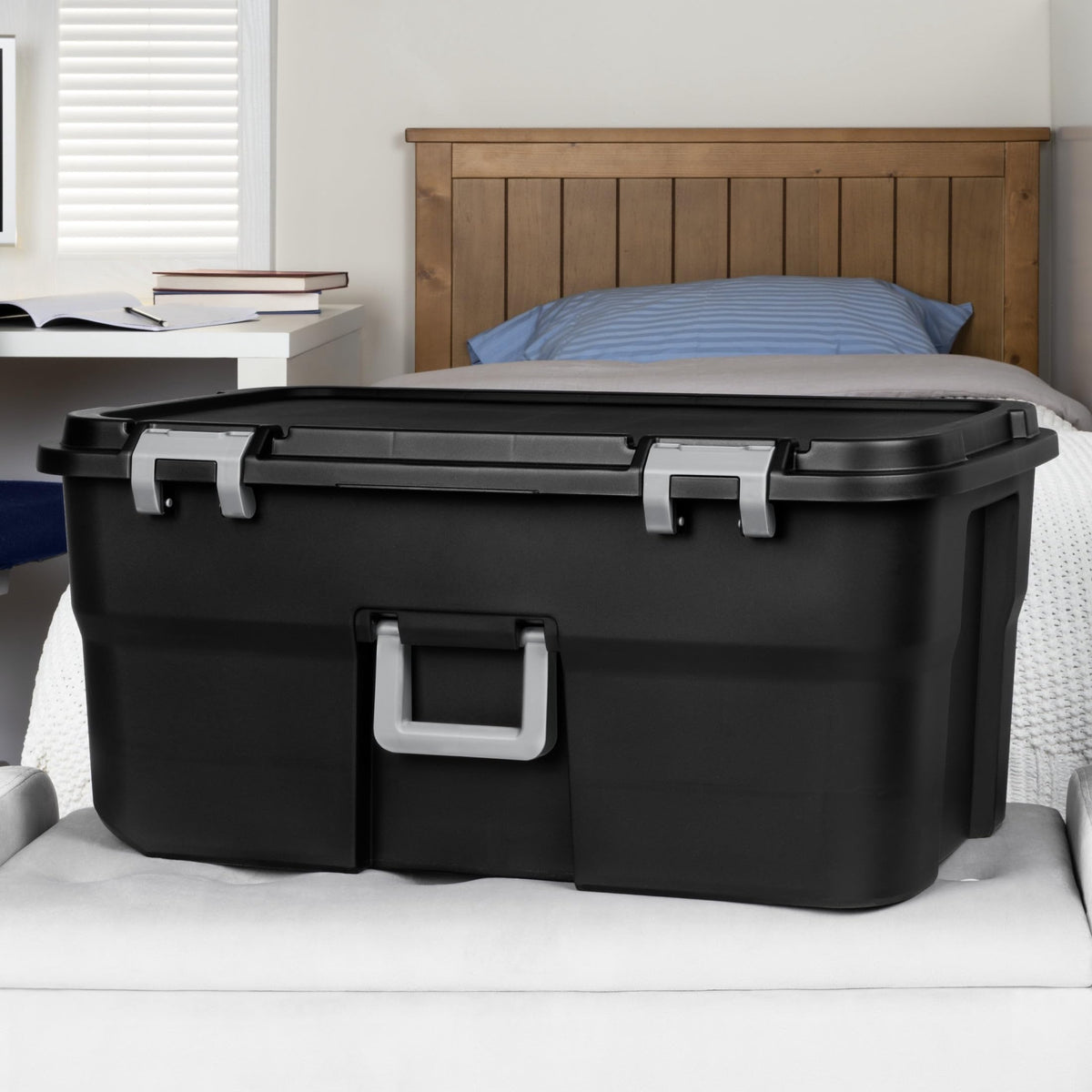 Black 22 Gal Wheeled Plastic Storage Trunk 2 Pack R849