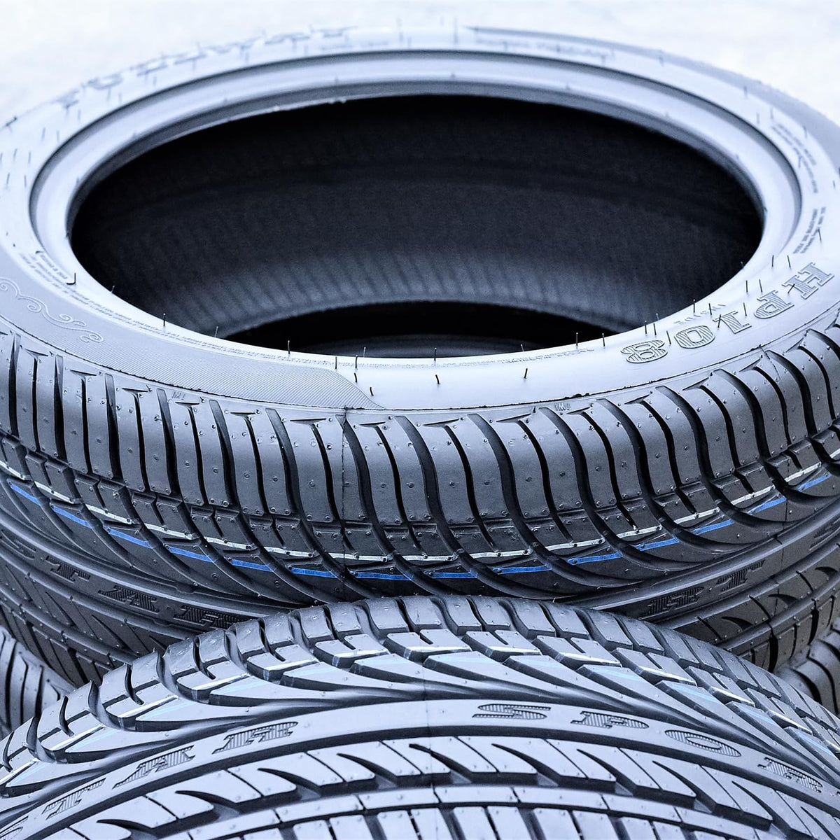 Set of 4 All-Season Passenger Car Performance Radial Tires 195/65R15 91H Q5706
