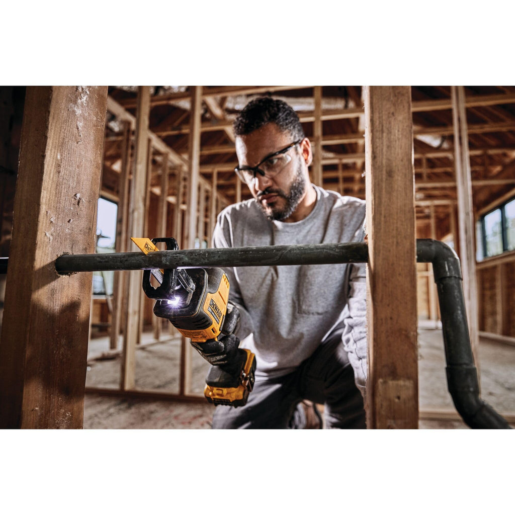 Cordless One-Handed Reciprocating Saw C237